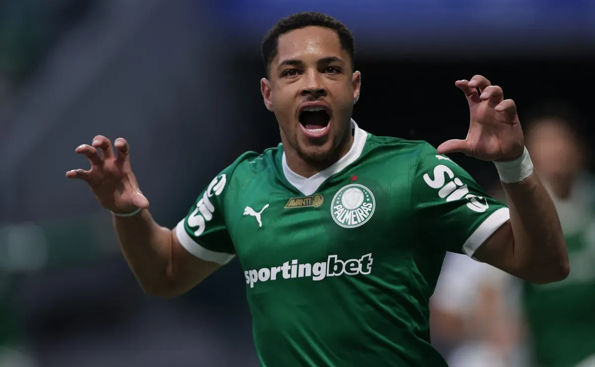 Abel potencializa Vitor Roque e Palmeiras chega forte ao Maracanã