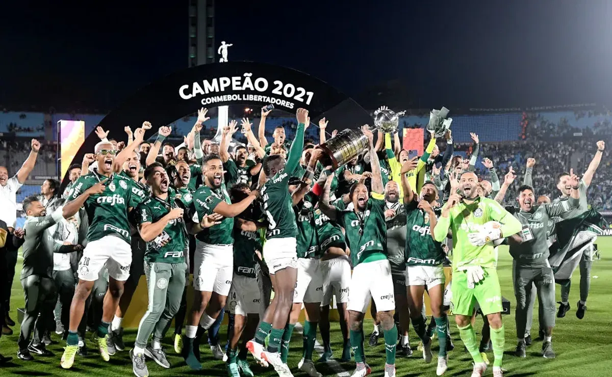 Palmeiras e Flamengo se enfrentam na final da Libertadores; quem leva a melhor nas decisões?