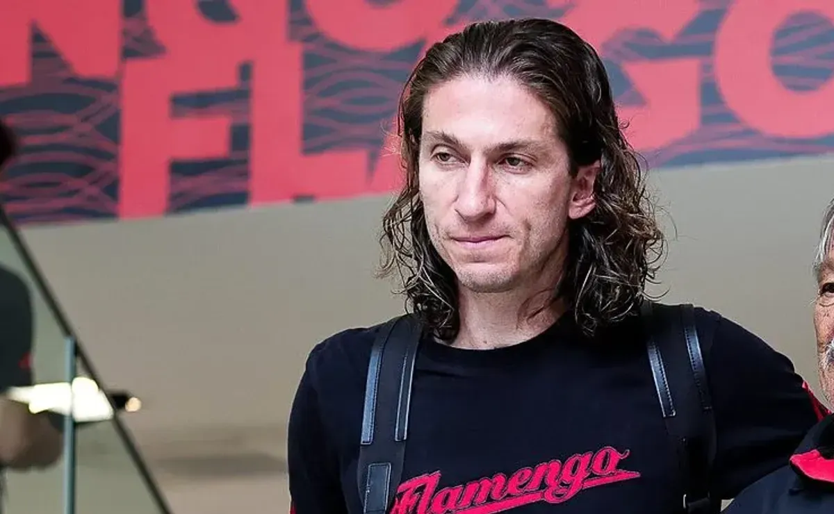 Filipe Luís perde a paciência com Allan e meia do Flamengo pode deixar o clube em 2026