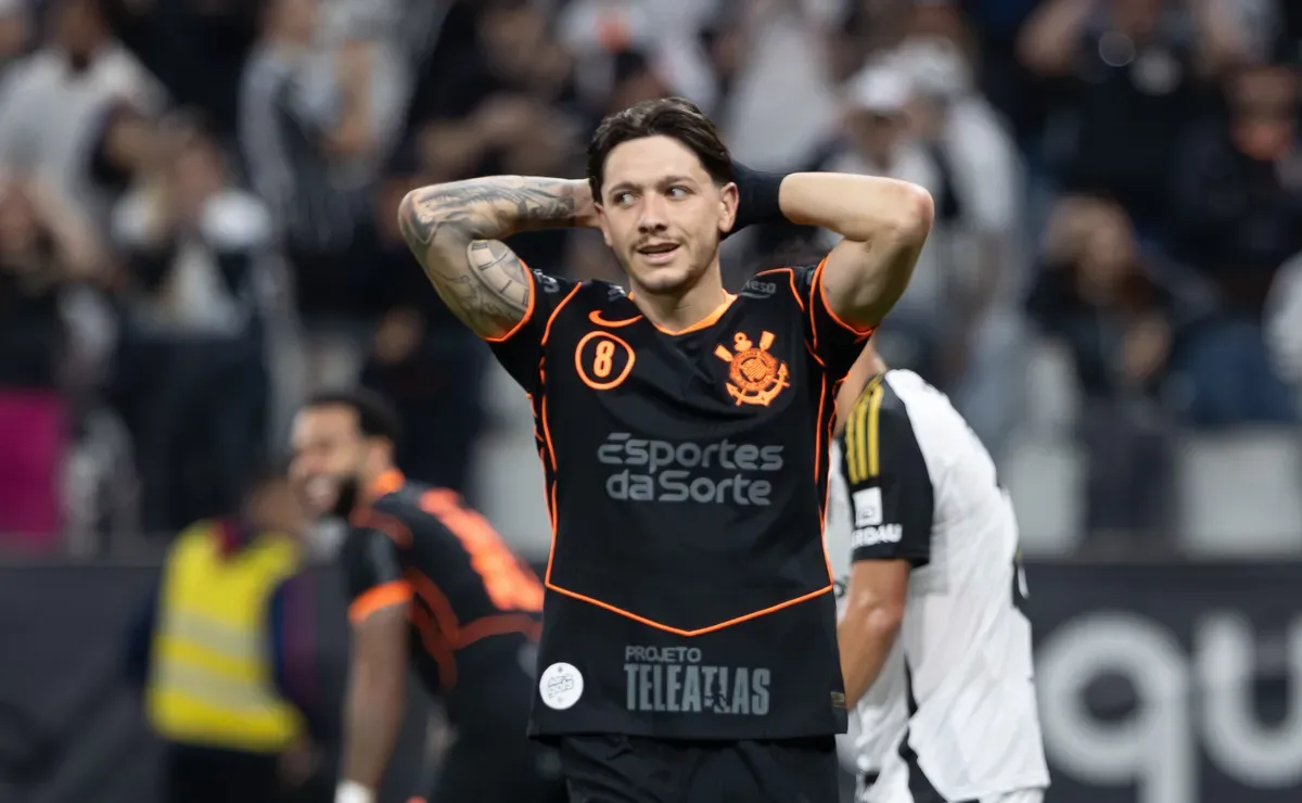 Clima tenso no Timão? Diretor fala sobre vermelho de Garro e diz que passou dos limites