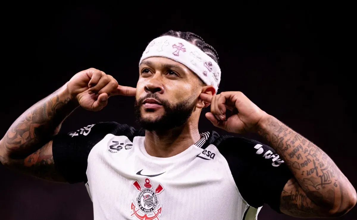 Memphis deixa claro seu otimismo para duelo entre Cruzeiro e Corinthians, inspirando Vitinho e Carrillo