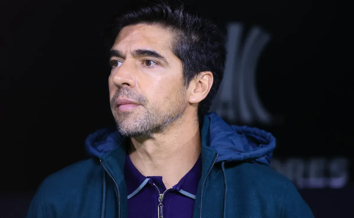 Abel confirma escalação do Palmeiras em jogo decisivo da Libertadores, com surpresas no time titular