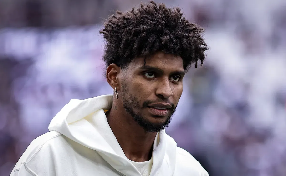 Hugo Souza dispara e provoca tumulto na Nação ao comparar Flamengo a adversários: é um pouco mais fácil