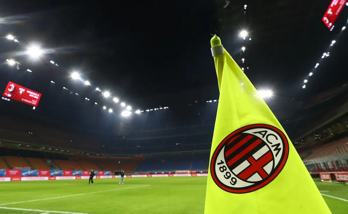 Milan reage e pode levar Hugo Souza do Corinthians se renovação com Maignan não avançar