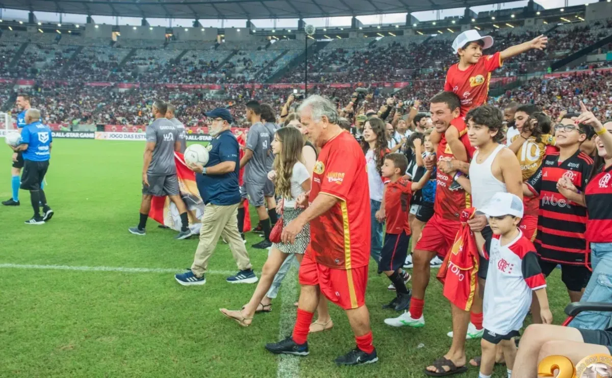 Ingressos já disponíveis: evento beneficente de Zico no Maracanã promete emocionar torcida e levantar fundos