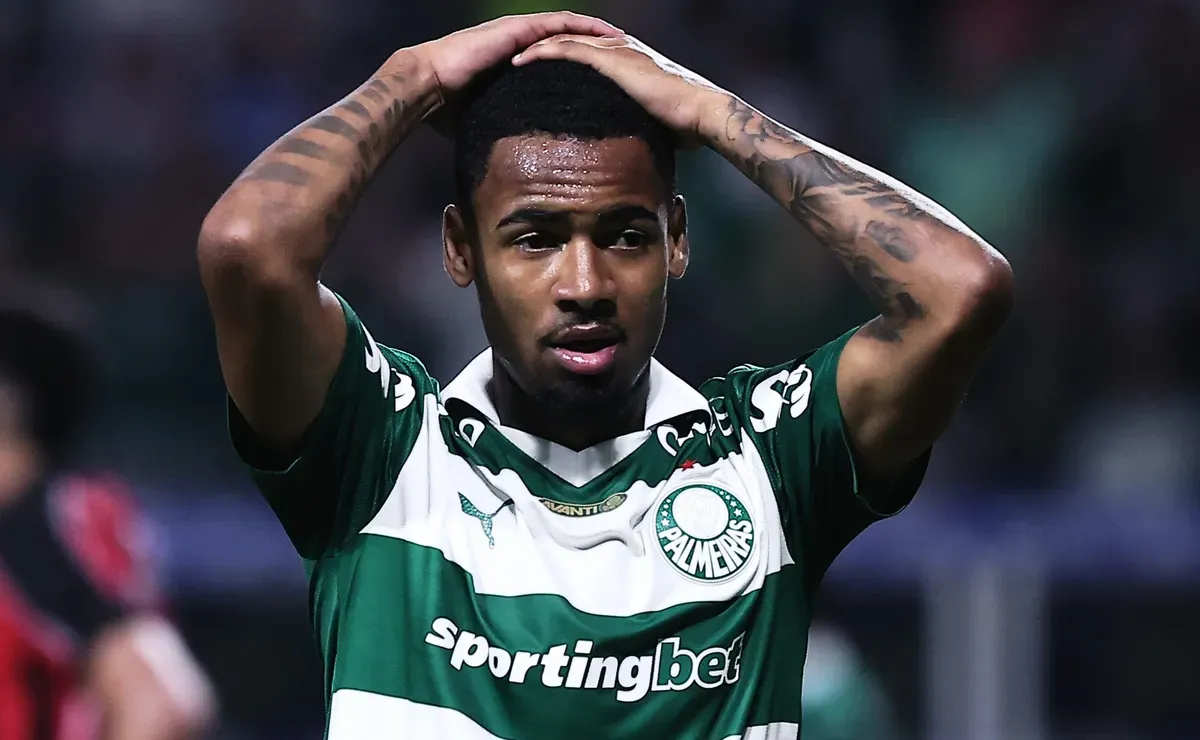 Newcastle e italianos sondam, mas Palmeiras faz jogo duro por Allan