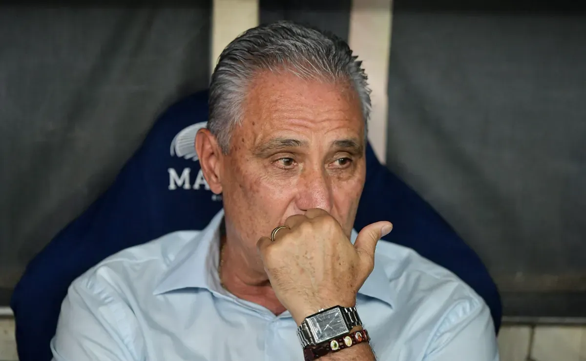 Tite inicia negociações e Cruzeiro busca Fagner em definitivo junto ao Corinthians