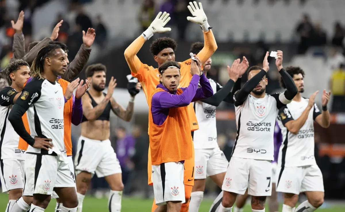 Corinthians vacila em duelo pela Copa do Brasil, mas se mantém imbatível na Arena contra o Vasco