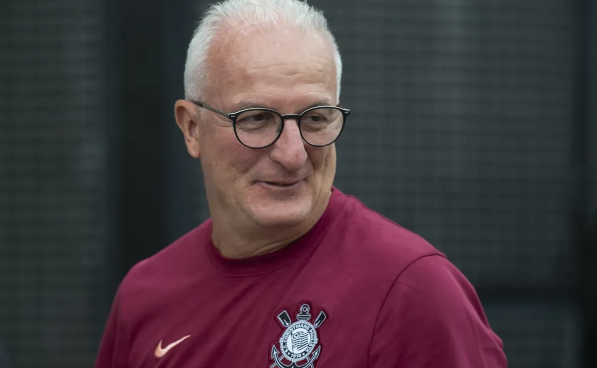 Corinthians mira reforços em meio a aprovação de Dorival Júnior para atacante do Flamengo