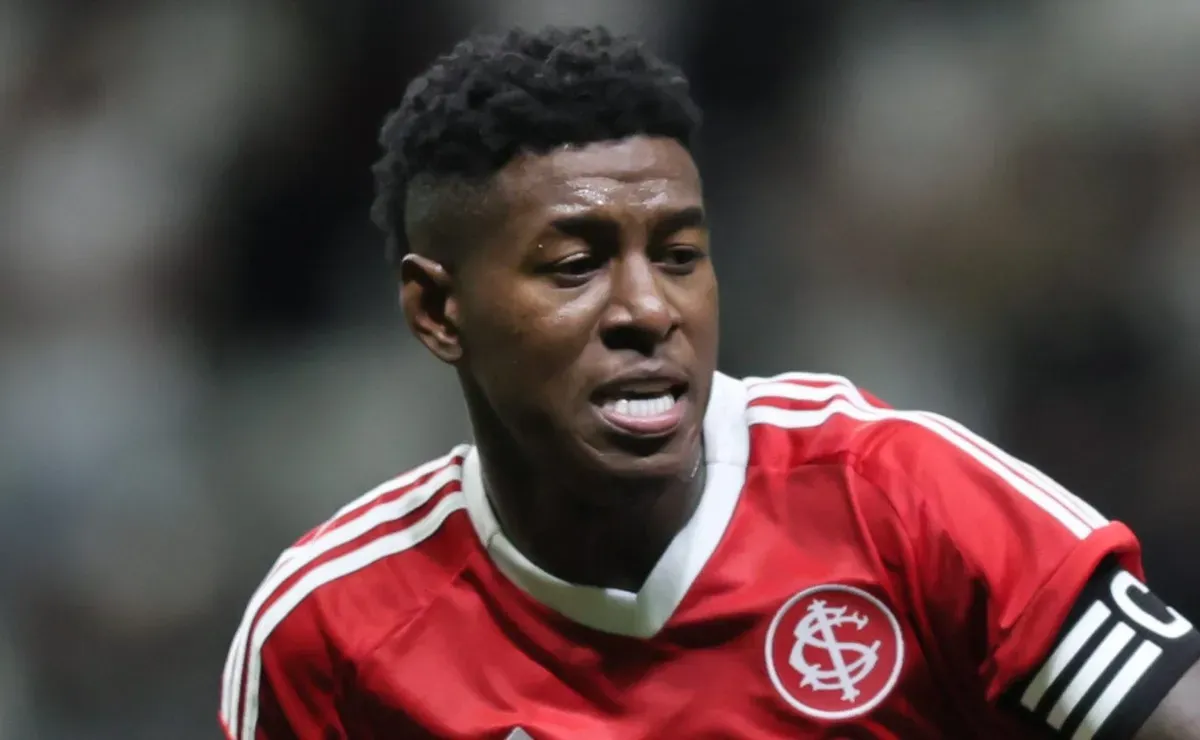 Mercado esquenta: Flamengo busca nomes de rivais e observa promessa de 17 anos