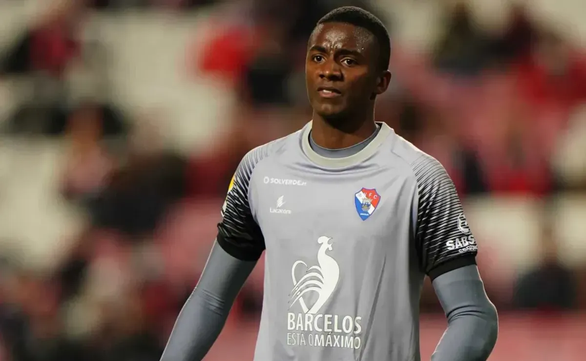 Flamengo mira goleiro Andrew do Gil Vicente como sombra de Rossi; Brazão descartado nos bastidores