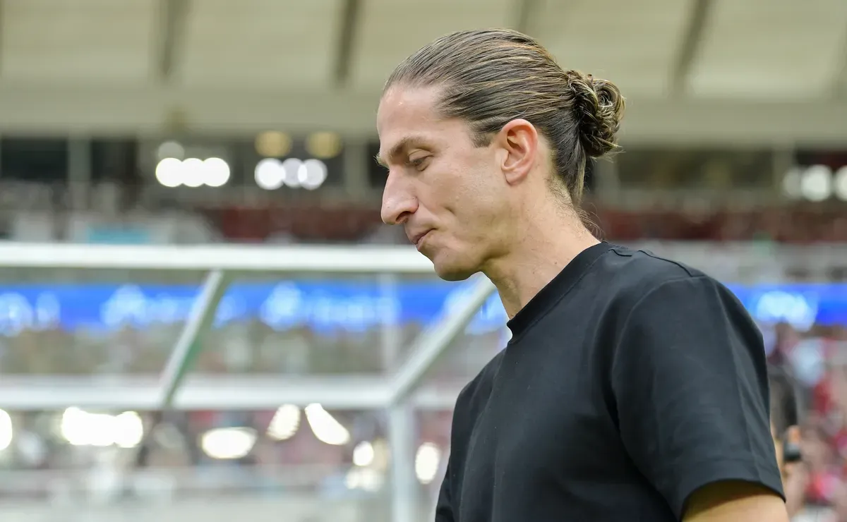 Matías Viña, em vias de deixar o Flamengo, acerta detalhes para reforçar o River Plate