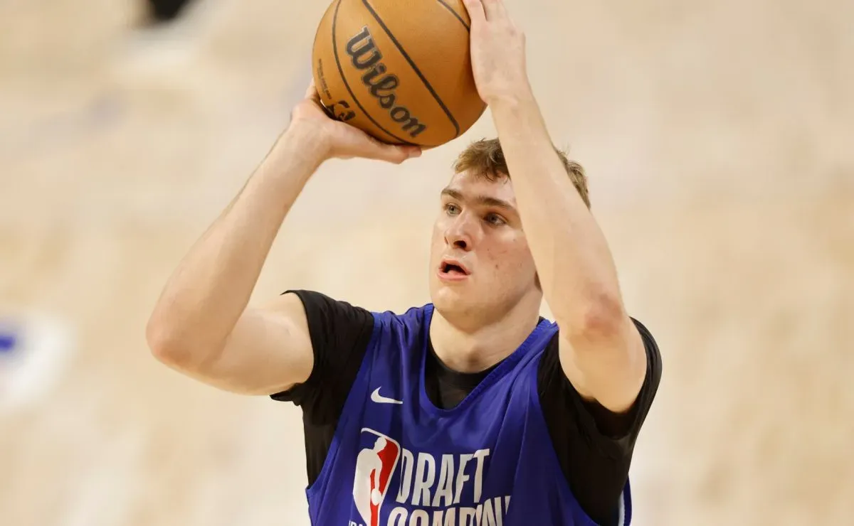 Cooper Flagg: Duke Star Poised for NBA Draft Glory