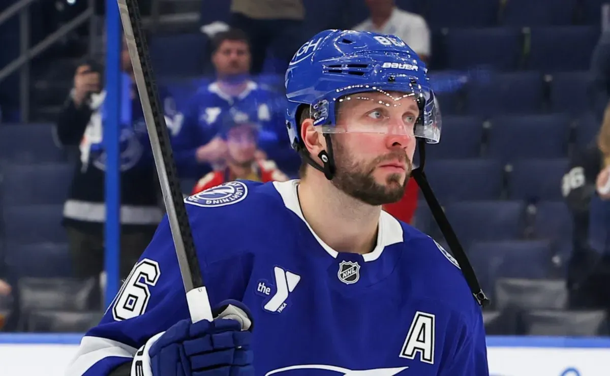 Lightning Sign Draft Pick Ethan Czata to Three-Year Deal