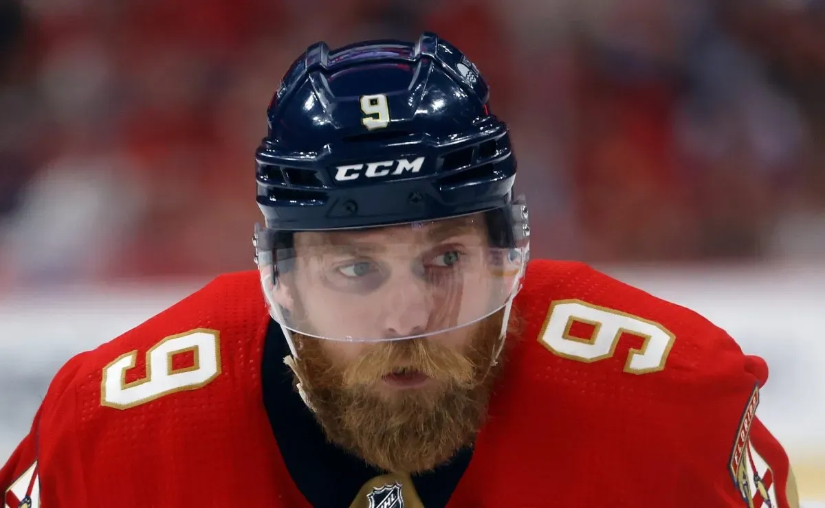 Panthers Pursue Bobrovsky Extension, Stars Join Olympic Camp