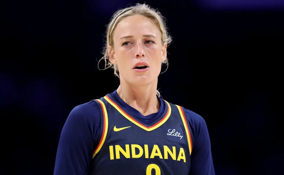 Sophie Cunningham Fined $2,400, Shines with 17 Points