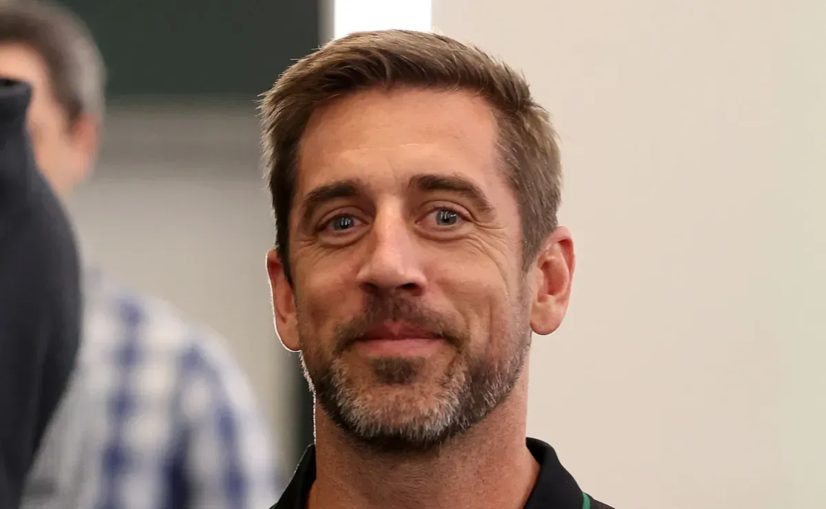 Aaron Rodgers Denies He's A Sandy Hook Truther