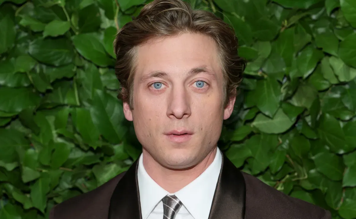 Jeremy Allen White Wants to Star in a Spoiler US