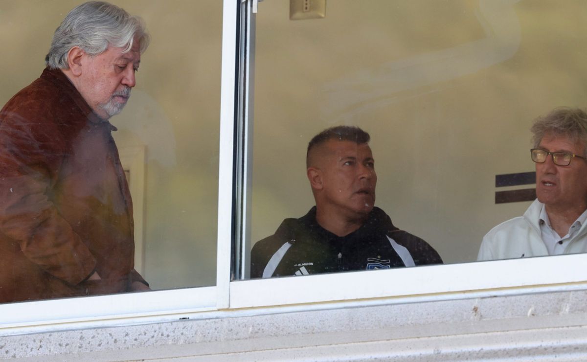 ¿Ley "Almirón"? La regla que planea la ANFP para el Campeonato Nacional