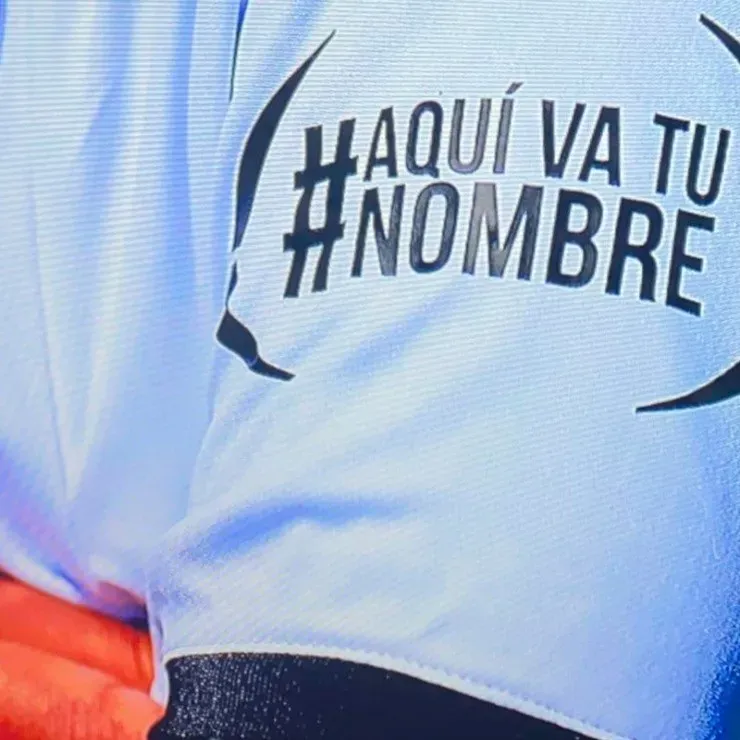 Esta es la camiseta con la que salió Colo Colo en el partido con la Universidad de Chile.