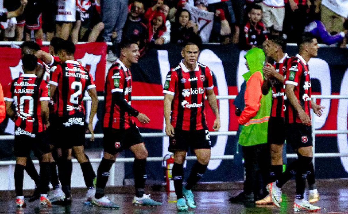 Alajuelense es campeón del Torneo de Copa al vencer 2-0 a Saprissa ...