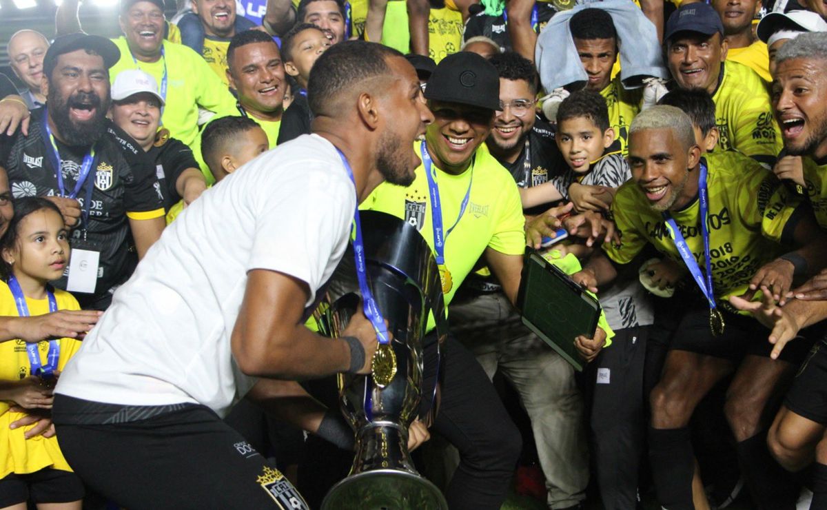 Panamá tiene tricampeón de liga: El Club Atlético Independiente se coronó  al golear al Tauro de Felipe Baloy - La Opinión