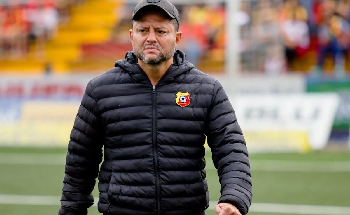 Pasaron Cosas Jafet Soto Echó De Herediano A Alexander Vargas Y