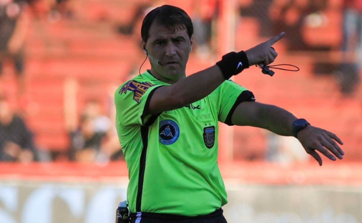 Árbitro confirmado para River vs. Barracas por el Torneo Apertura 2025: antecedentes polémicos del VAR