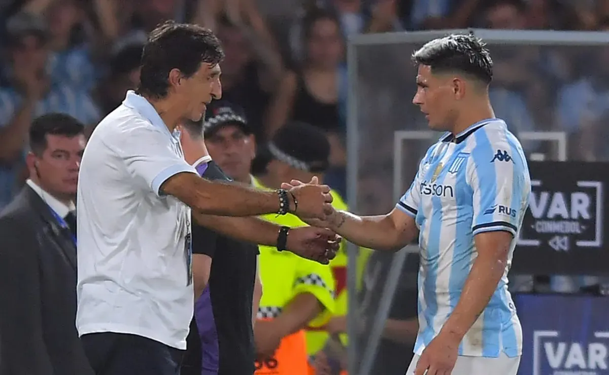 Insólito: La postura de Gustavo Costas y del plantel de Racing para que Maxi Salas rechace a River