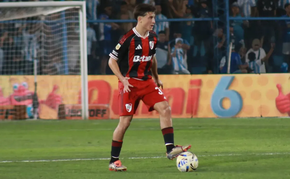 Aprobado: así fue el debut de Agustín De la Cuesta en la Primera de River vs. Atlético Tucumán