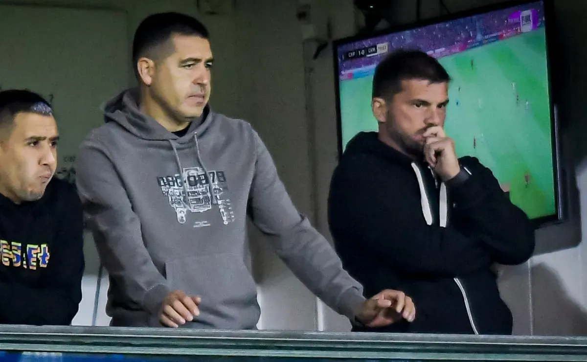 Riquelme se reunió con Herrón: la nueva decisión con respecto al futuro del DT interino de Boca