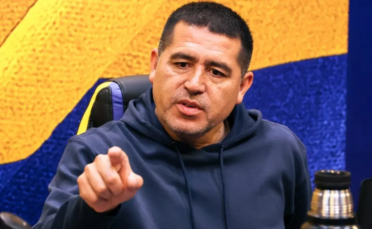 Riquelme y un mensaje público para Paredes: 