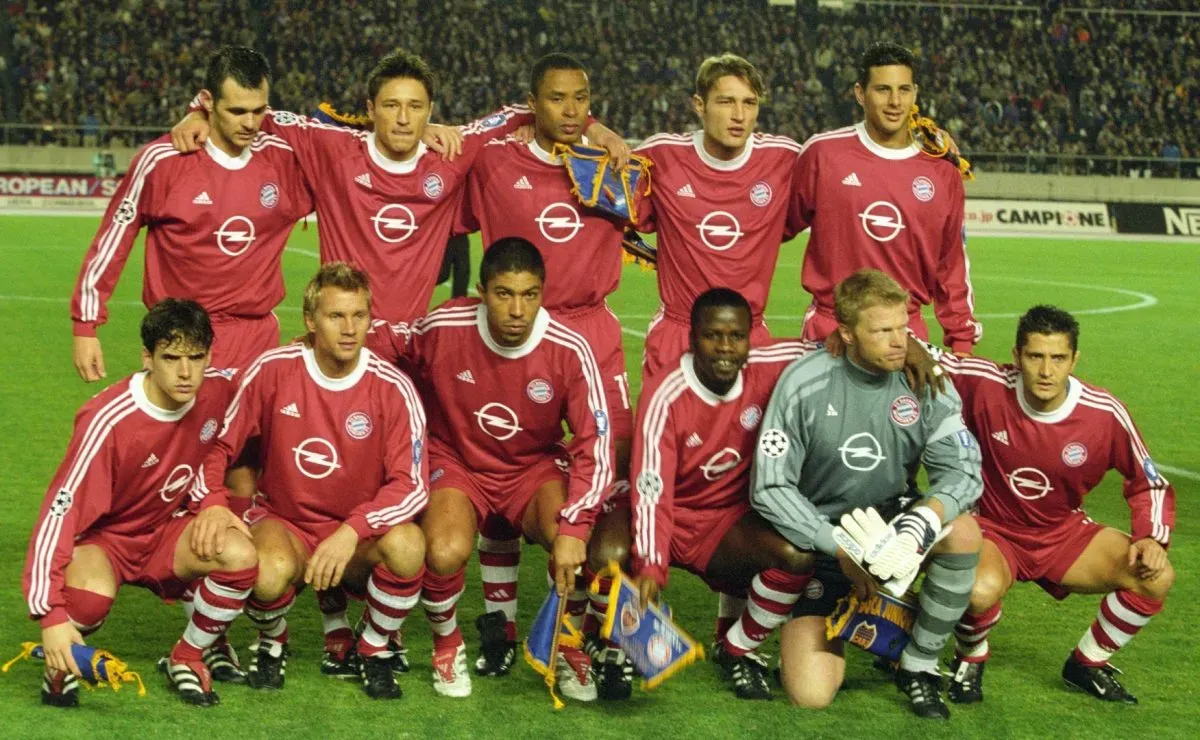 Photo Originale Signée Giovane Elber (Bayern Munich) – Non Certifiée