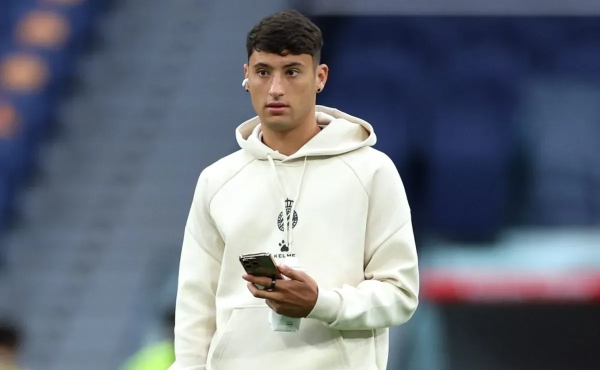 Tottenham rechazó una enorme cifra por Alejo Véliz, lo que complica aún más su llegada a Boca