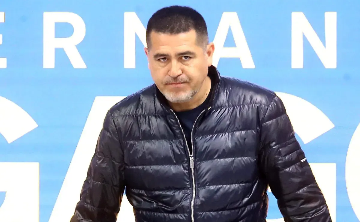 ¿Se va de Boca? El jugador que Riquelme piensa incluir en una negociación para sellar su salida