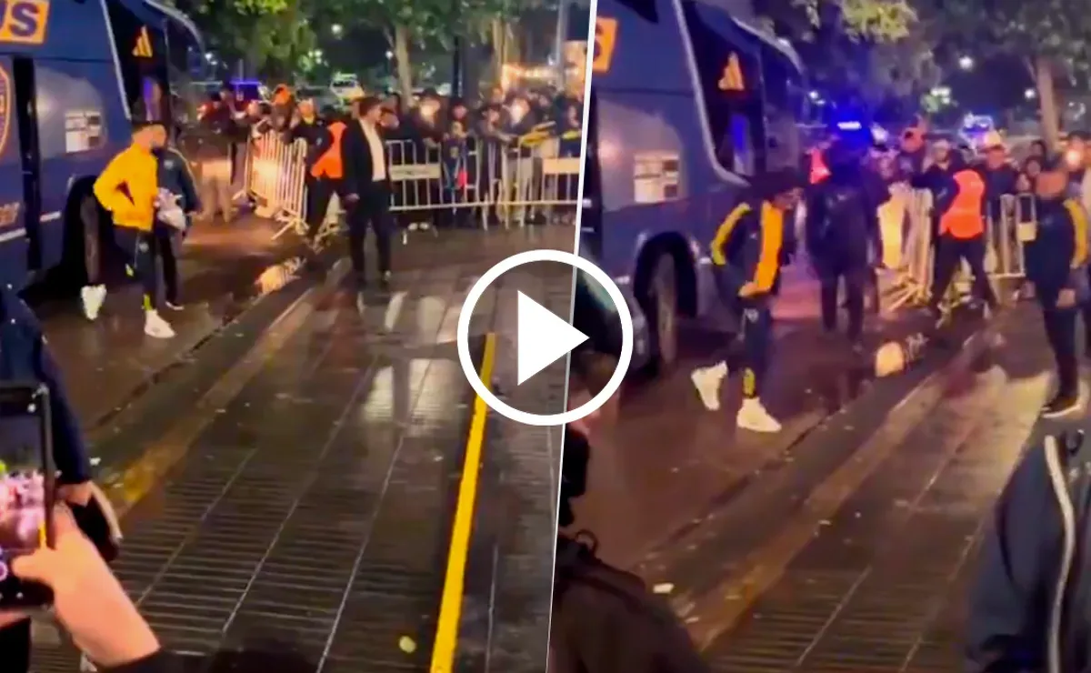 Los hinchas de Boca insultaron al plantel en la vuelta al hotel: 