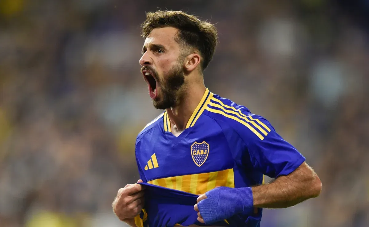 ¿Se va ahora? El inesperado equipo europeo que negocia con Boca para llevarse a Saracchi