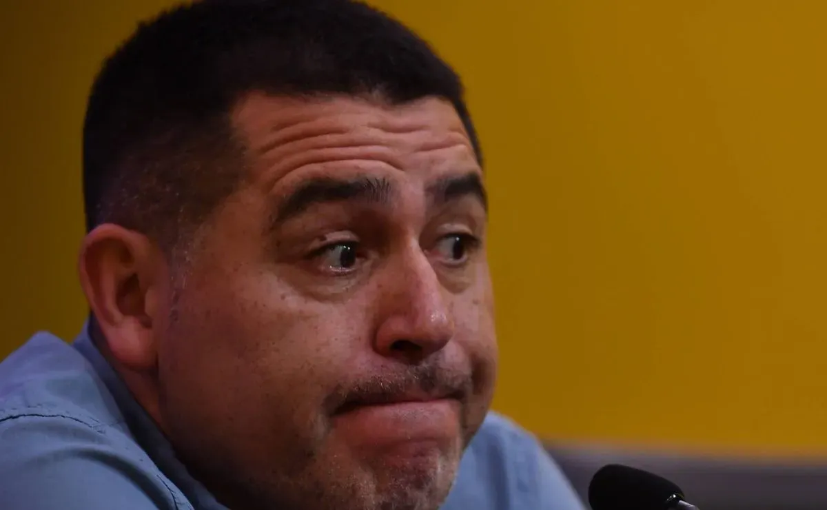 ¿Se queda? Riquelme tenía cerrado de palabra la salida de un jugador, pero la venta por ahora 