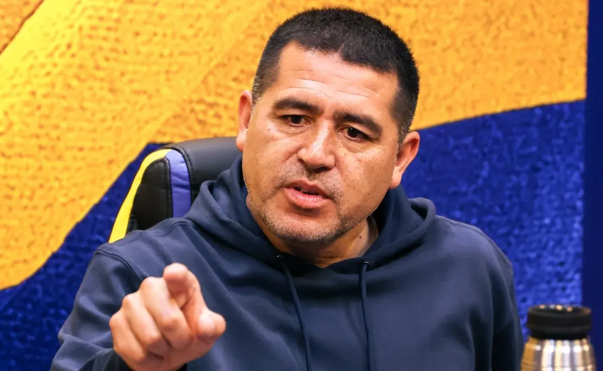 Riquelme se puso firme: la oferta que llegó desde Europa por un delantero y Boca rechazó