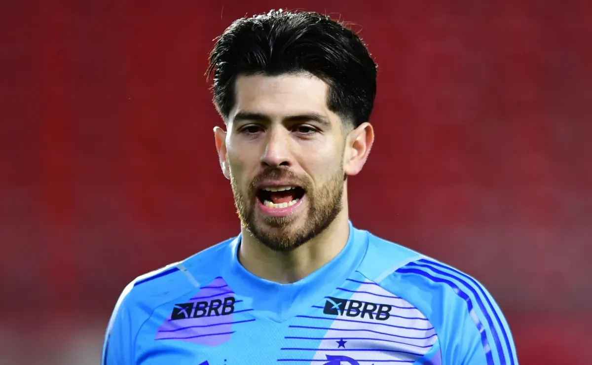 Debate entre los hinchas de Boca por Agustín Rossi: brilla en Flamengo, ¿salió ganando?