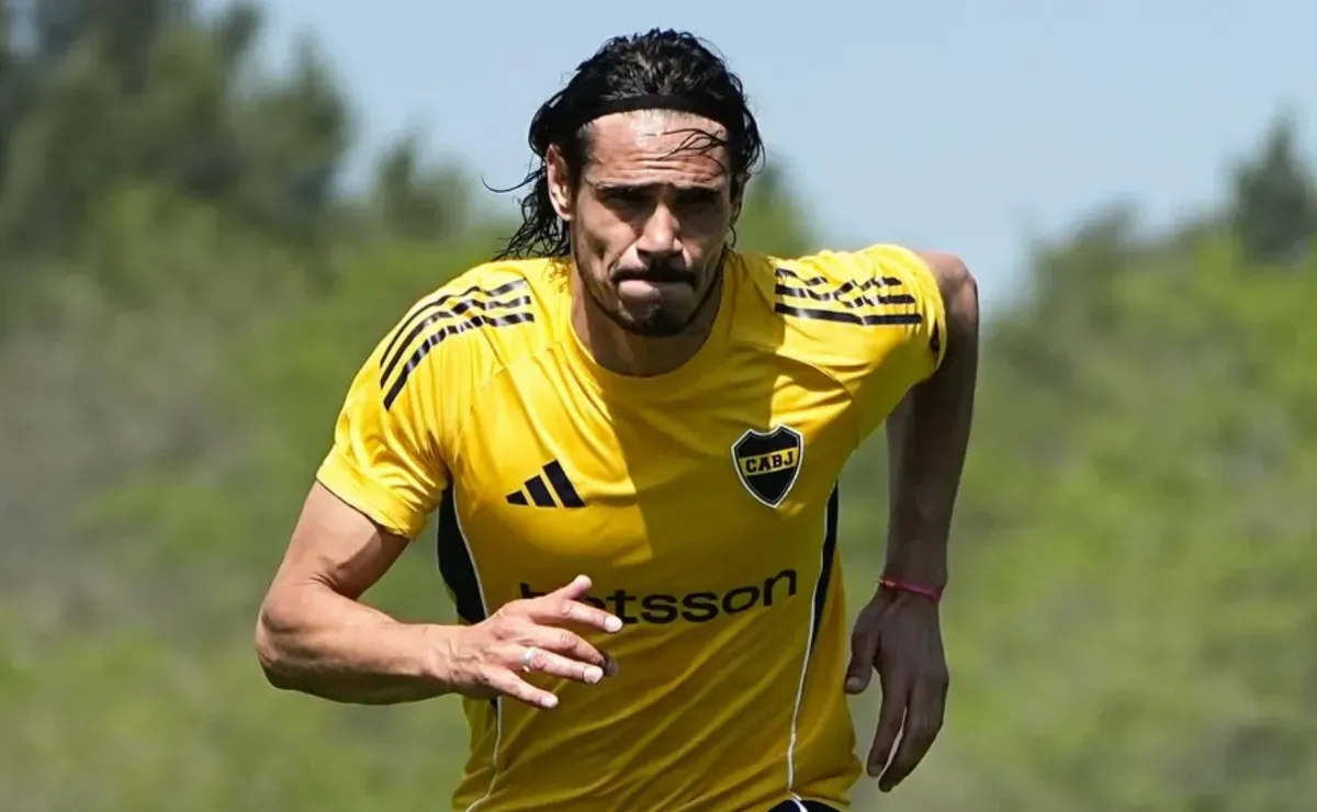 Ya lo sabe: la condición que le pone Úbeda a Cavani para que vuelva a la titularidad en Boca