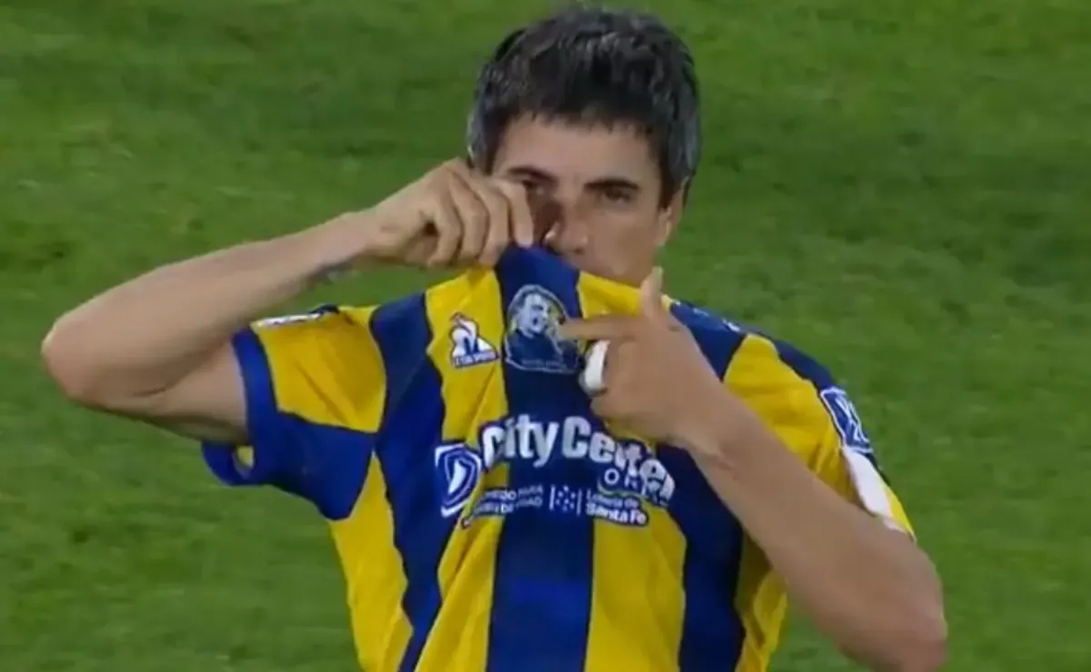 Malcorra metió un gol en Rosario Central y se lo dedicó a Russo: 