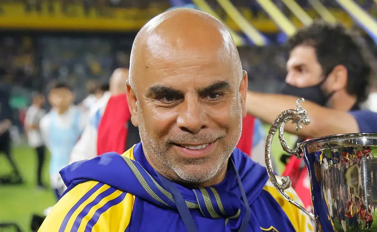 Chicho Serna propuso que Boca ponga de nueve a un jugador defensivo: 