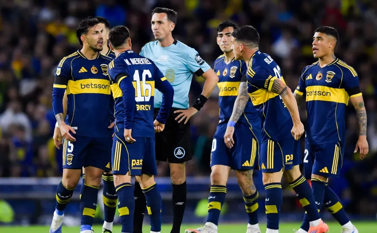 Dos jugadores de Boca tienen cuatro amarillas: la solución para que ambos puedan estar ante River