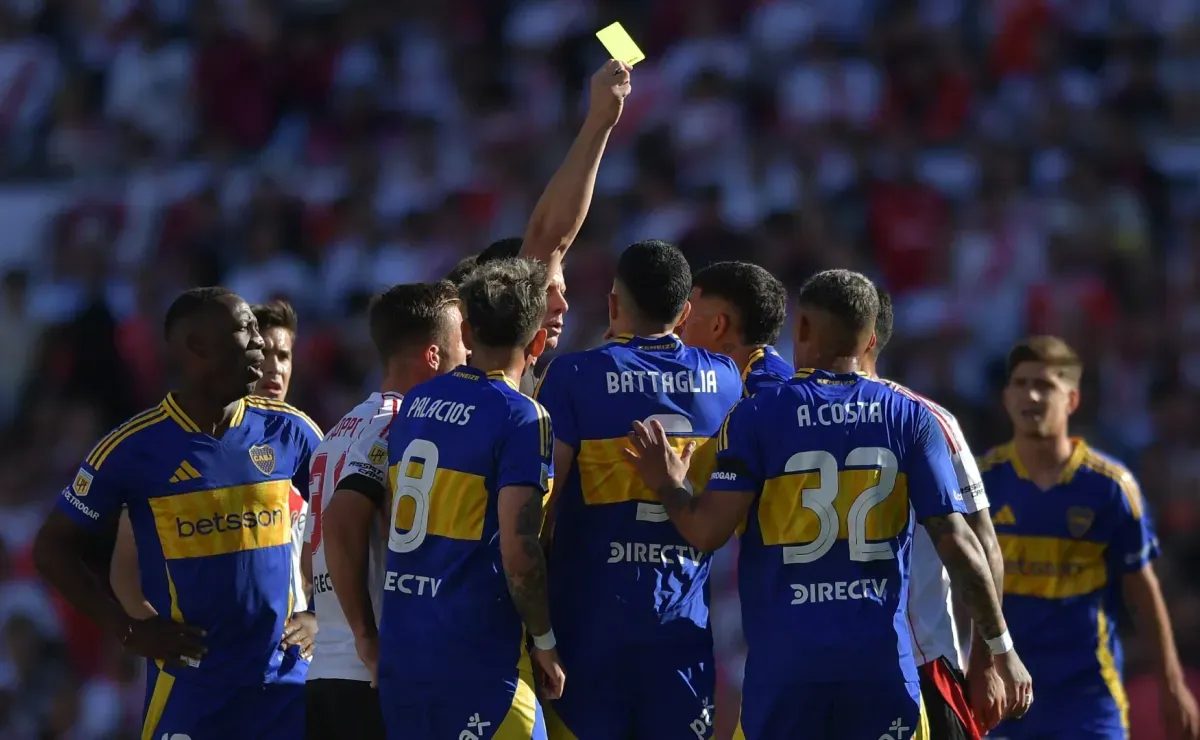 Los dos árbitros que Boca no quiere para el Superclásico ante River y cuál es el que sí acepta