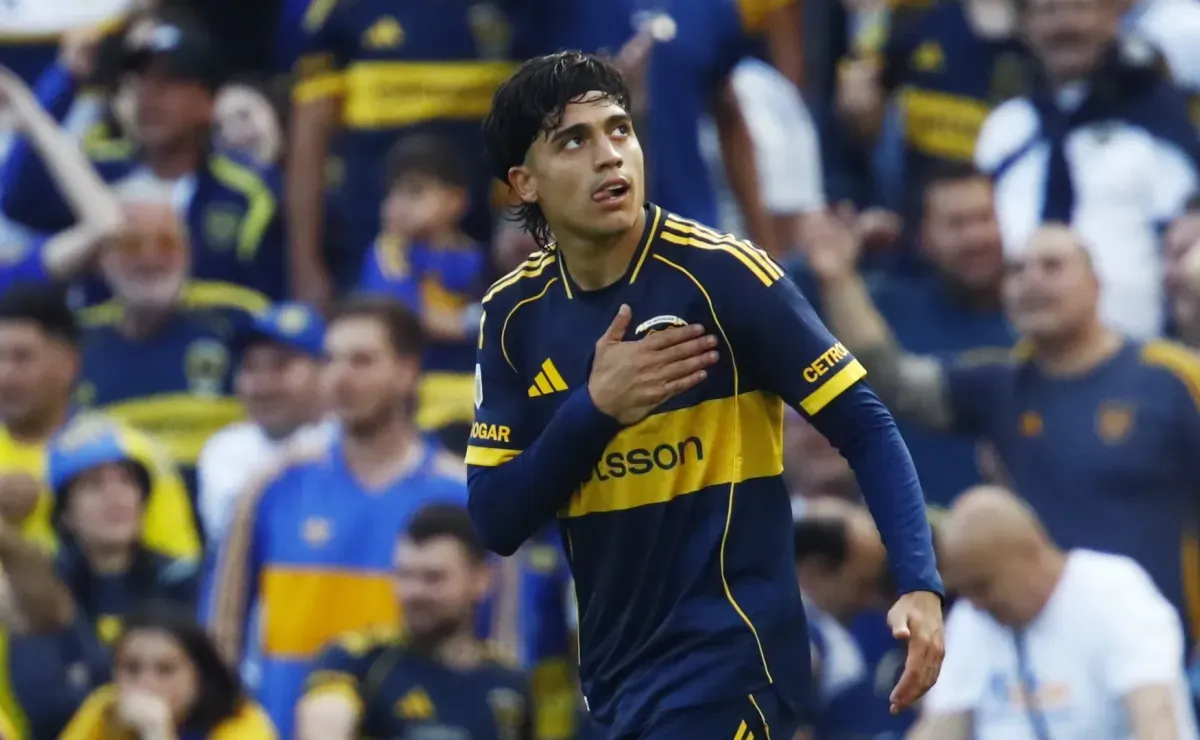 Quiénes son las 8 personas a las que Zeballos dijo que les iba a contestar mensajes tras el Superclásico: 