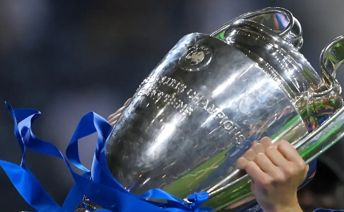 Jugó en Inter, Liverpool y Manchester City, ganó la Champions League, sueña con Boca y a los 35 años quedó libre