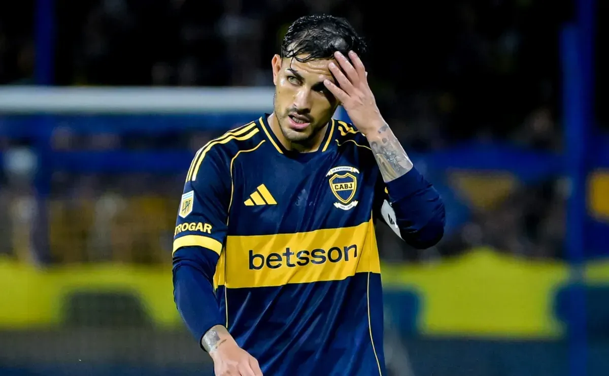 Un ídolo de Boca sorprendió y criticó a Paredes por su reacción al cambio de Zeballos: 