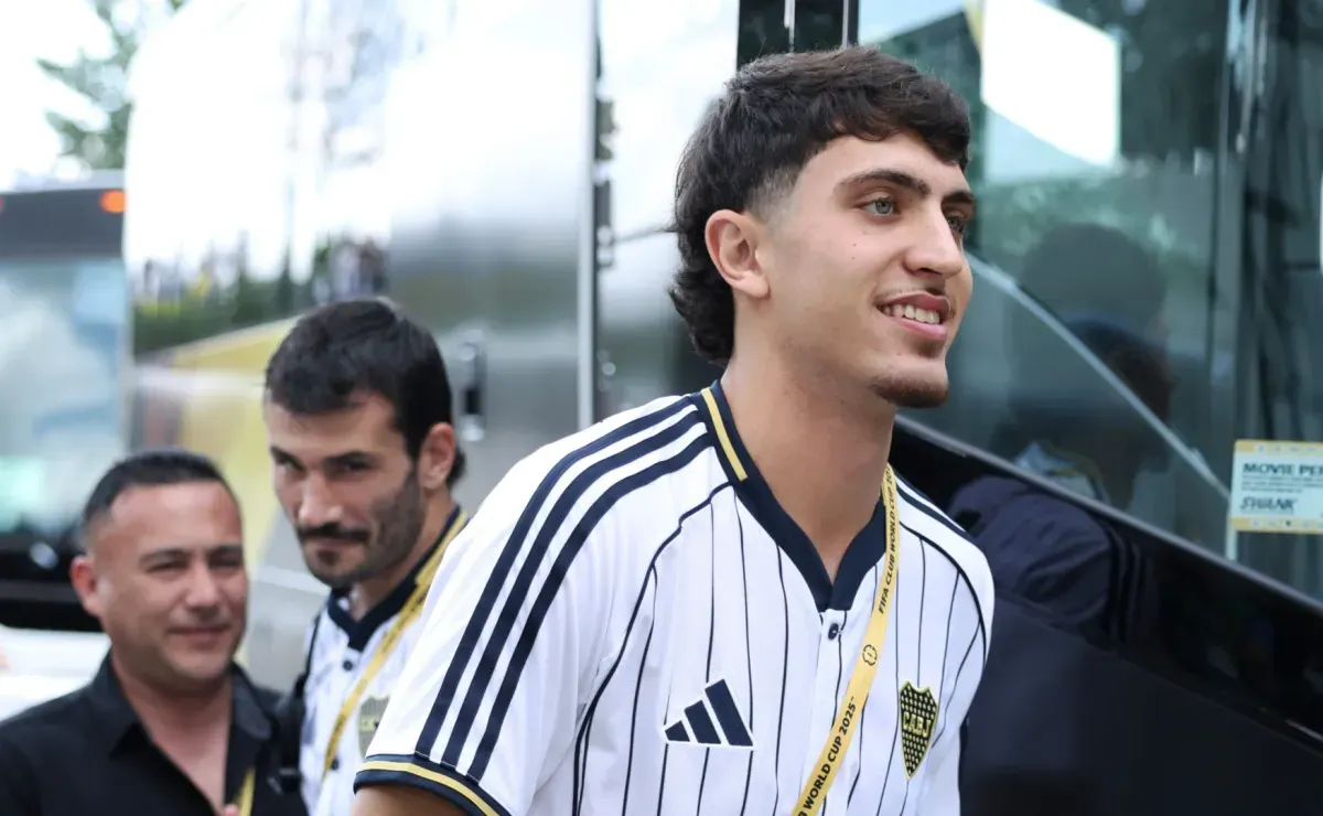 El espectacular recibimiento que le hicieron a Mateo Mendía en su ciudad por el título con la Reserva de Boca