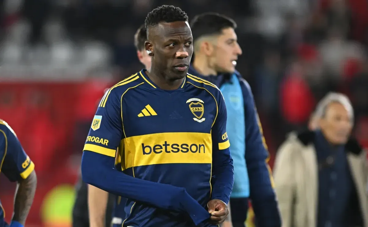 ¿Se va de Boca? El guiño que recibió Advíncula de un equipo que lo quiere para 2026: 